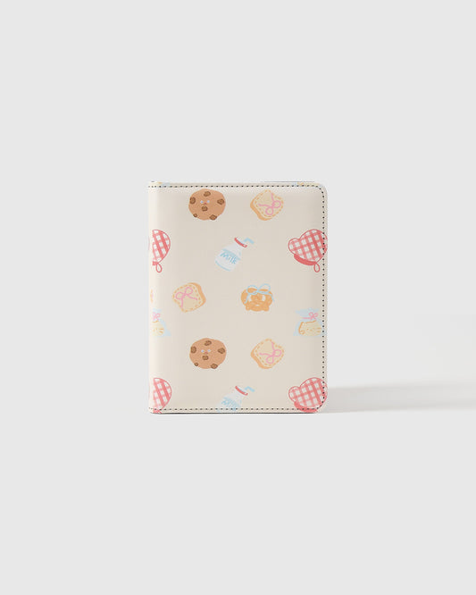SWEET SNACKS PASSPORT HOLDER