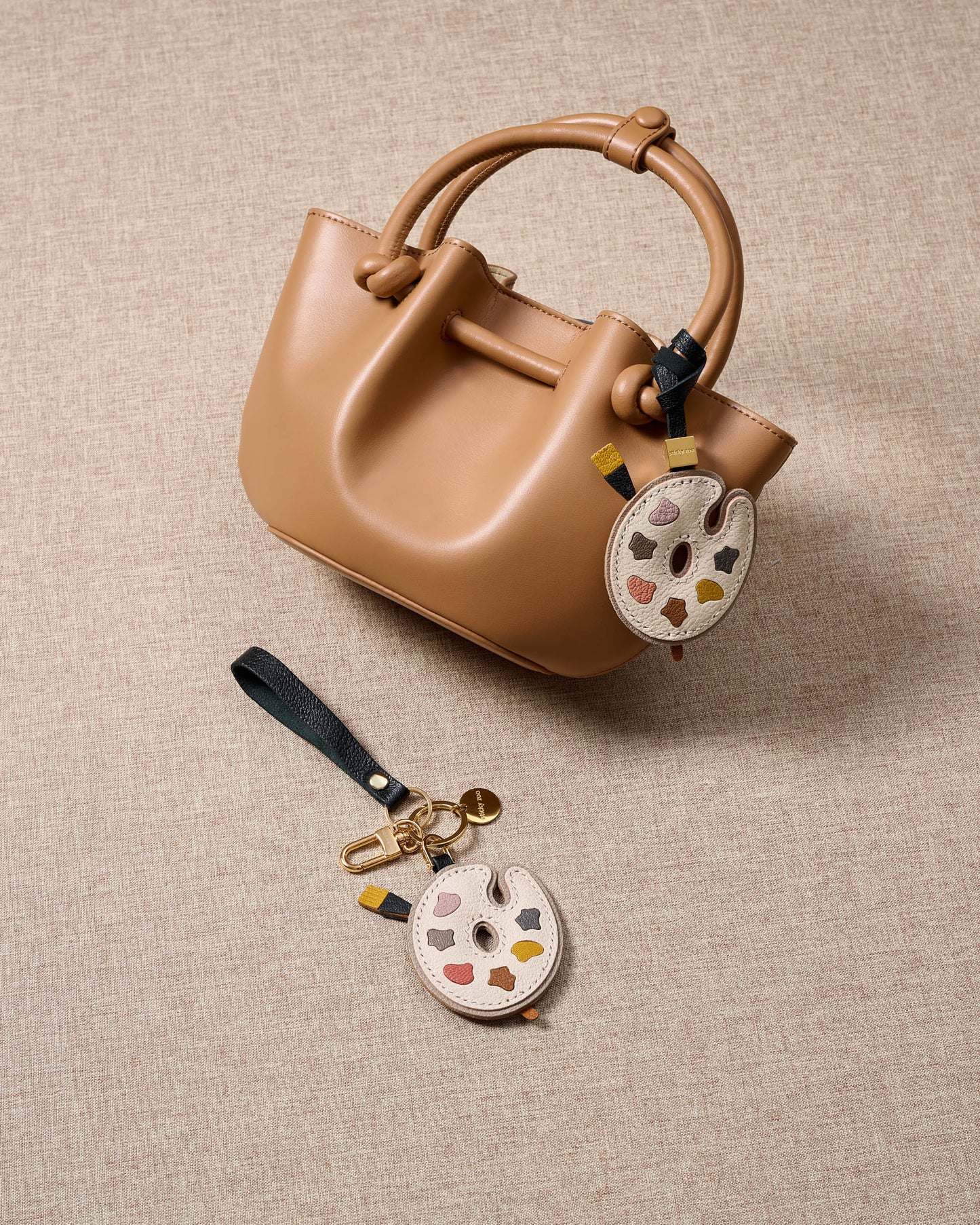 ARTIST PALETTE CHARM