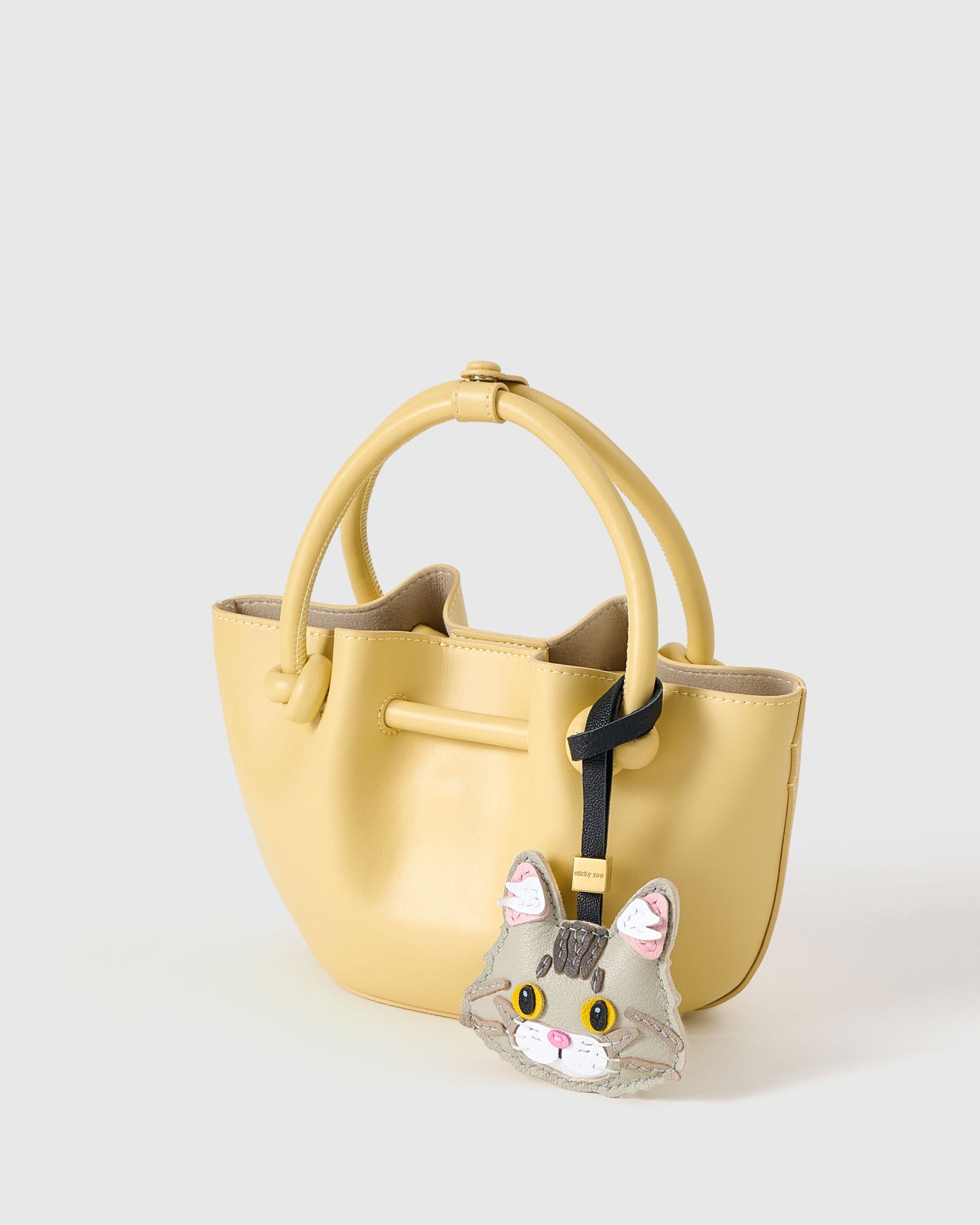 MAINE COON CAT CHARM