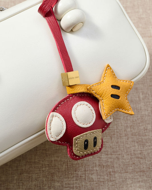 MUSHROOM CHARM