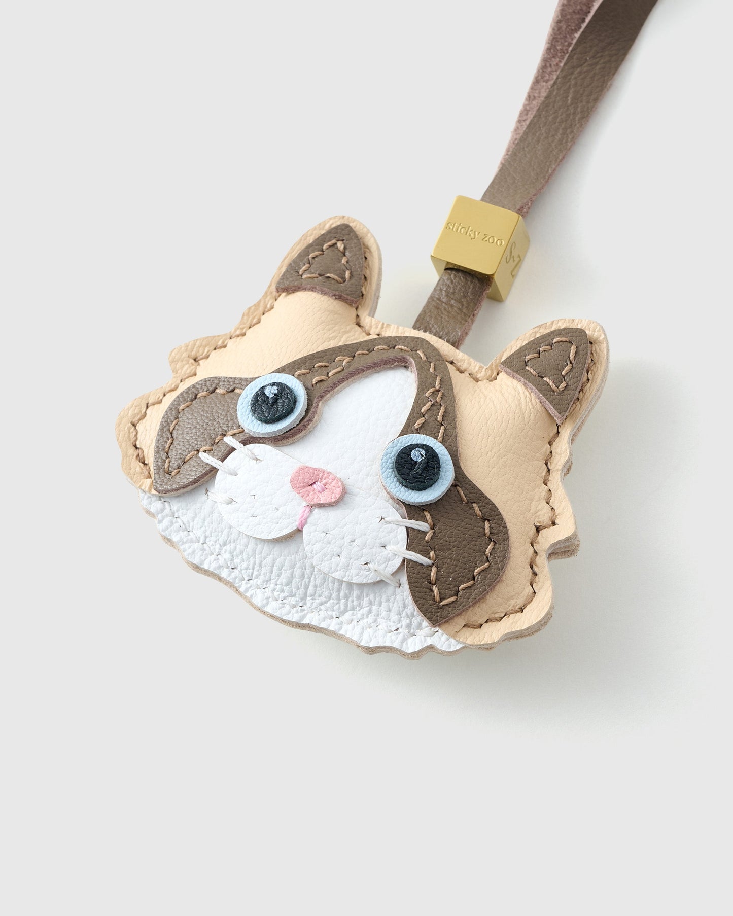 RAGDOLL CAT CHARM – CREAM EDITION