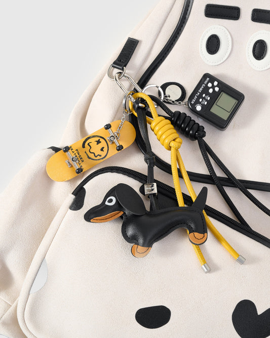 DACHSHUND BACKPACK + CHARM
