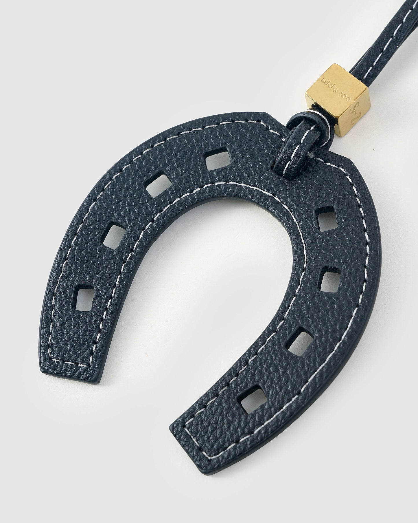 LUCKY HORSESHOE BOW STACK CHARM