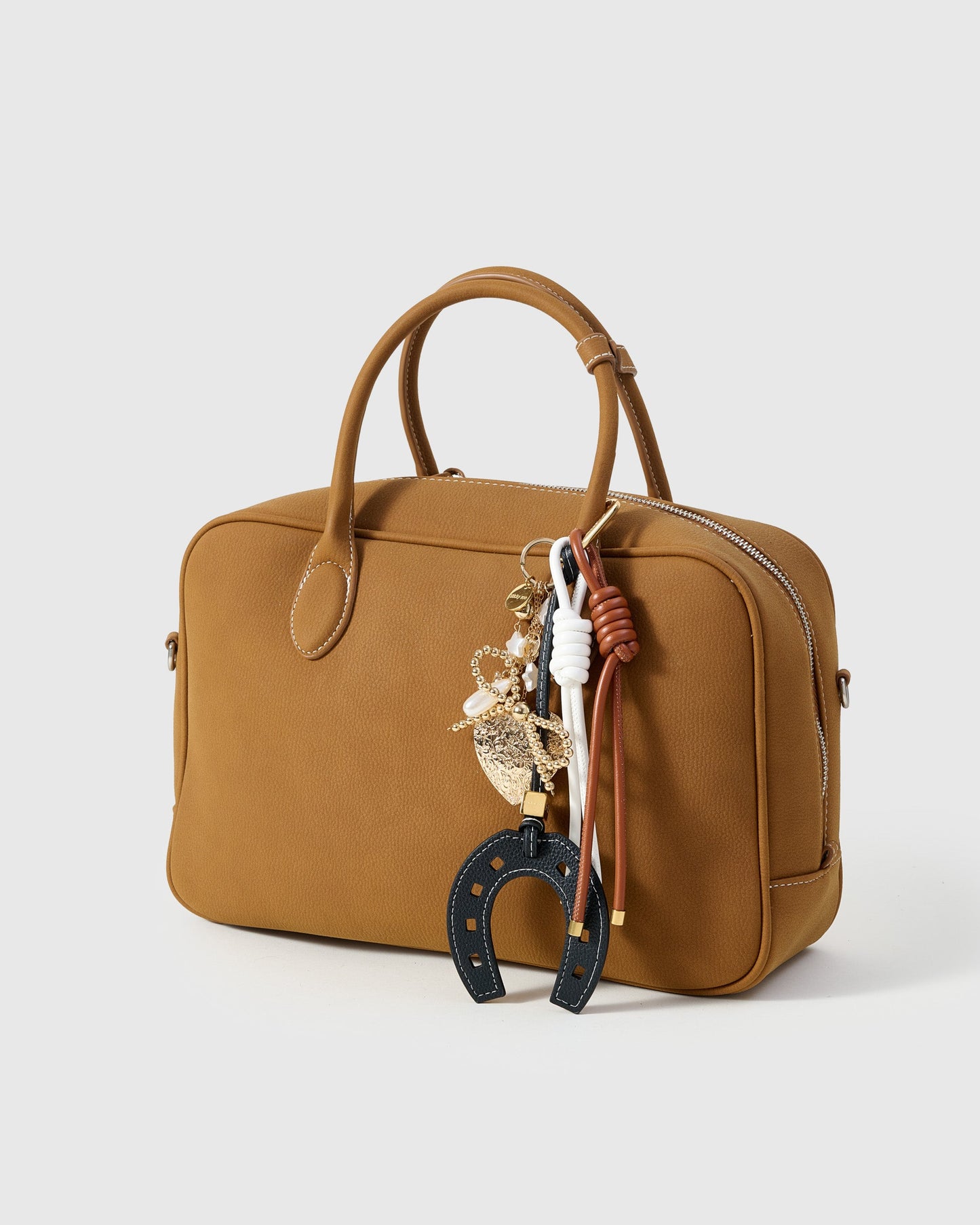 LUCKY HORSESHOE BOW STACK CHARM