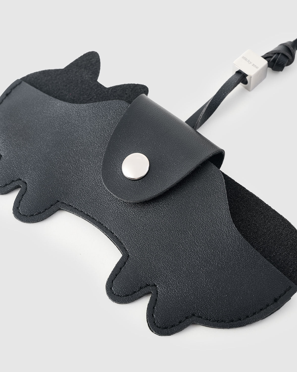 MIDNIGHT CAT STACK CHARM