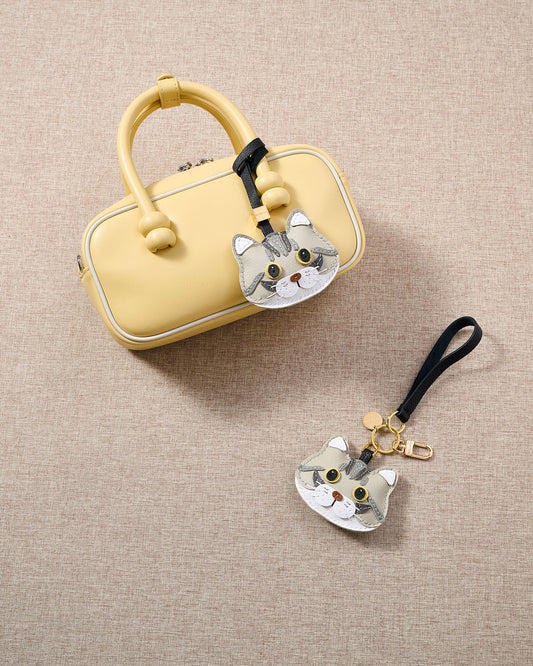 AMERICAN SHORTHAIR CAT CHARM – SILVER TABBY EDITION