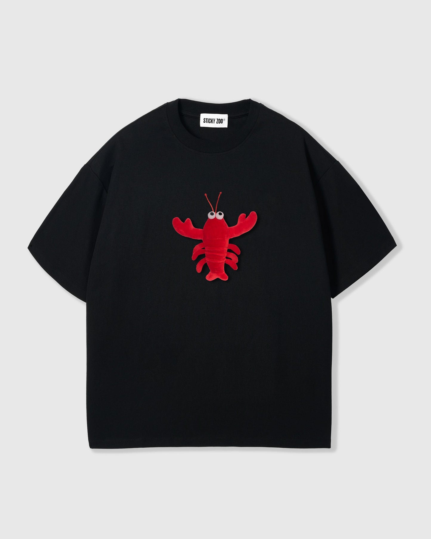 SHRIMP HUG T-SHIRT