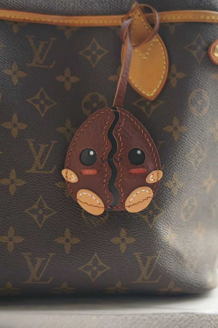 ROASTED BEAN PENDANT CHARM