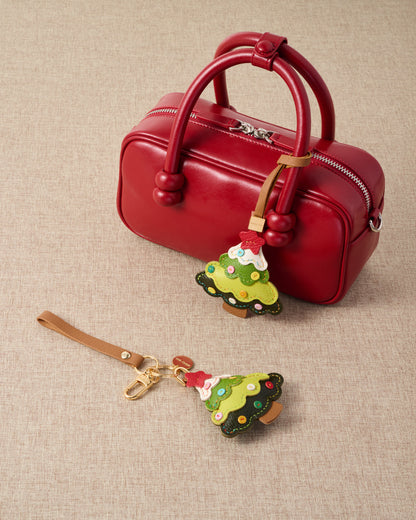 THE MERRY CHRISTMAS TREE CHARM