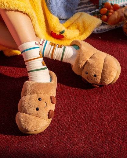 CROISSANT SLIPPERS